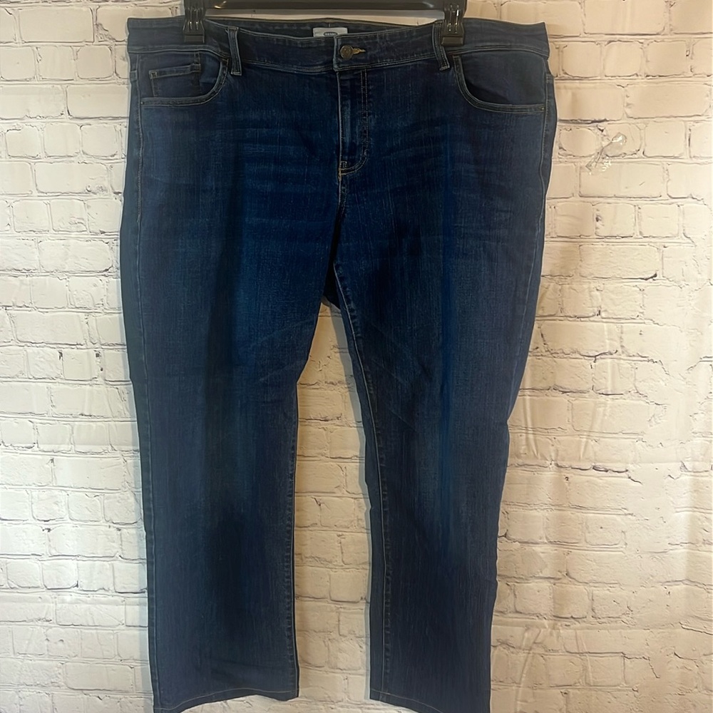 22W Old Navy distressed blue jeans. Preloved  in very good condition. Spandex - Picture 2 of 5